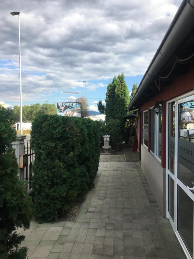 Hostel Grof Mrcajevci Екстериор снимка