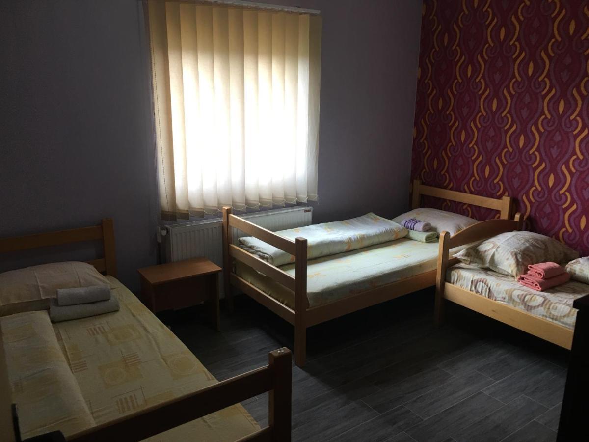 Hostel Grof Mrcajevci Екстериор снимка