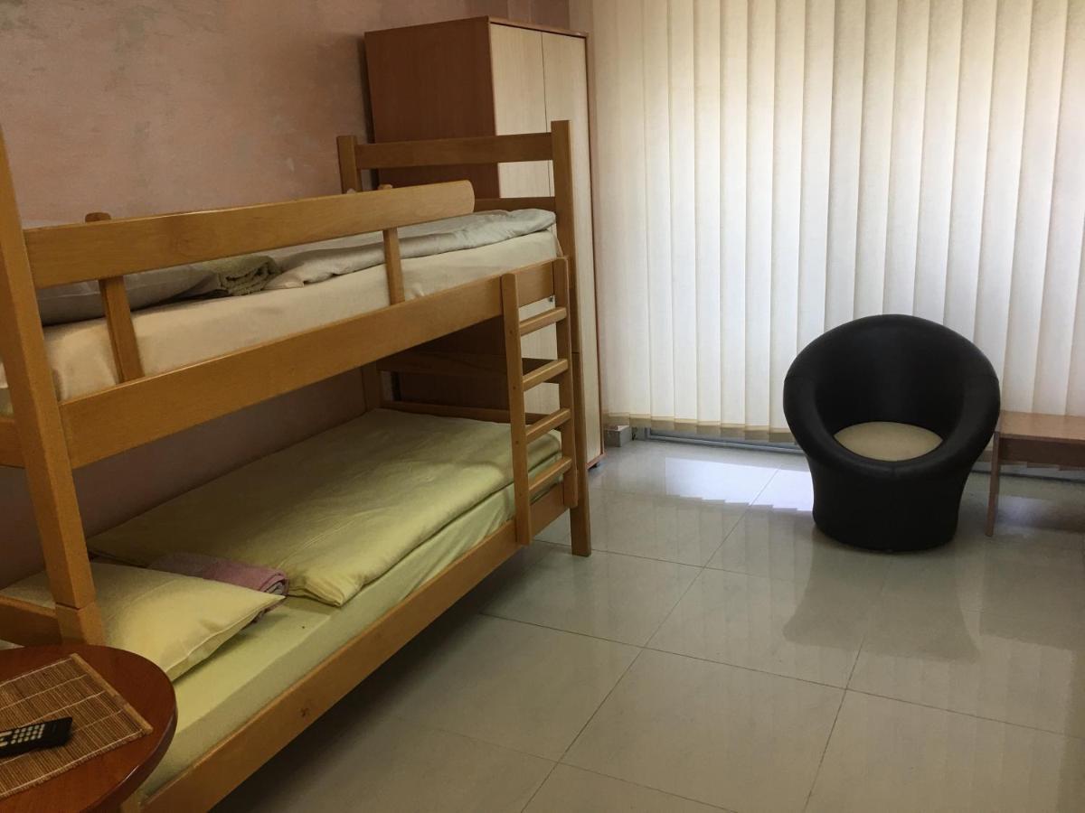 Hostel Grof Mrcajevci Екстериор снимка