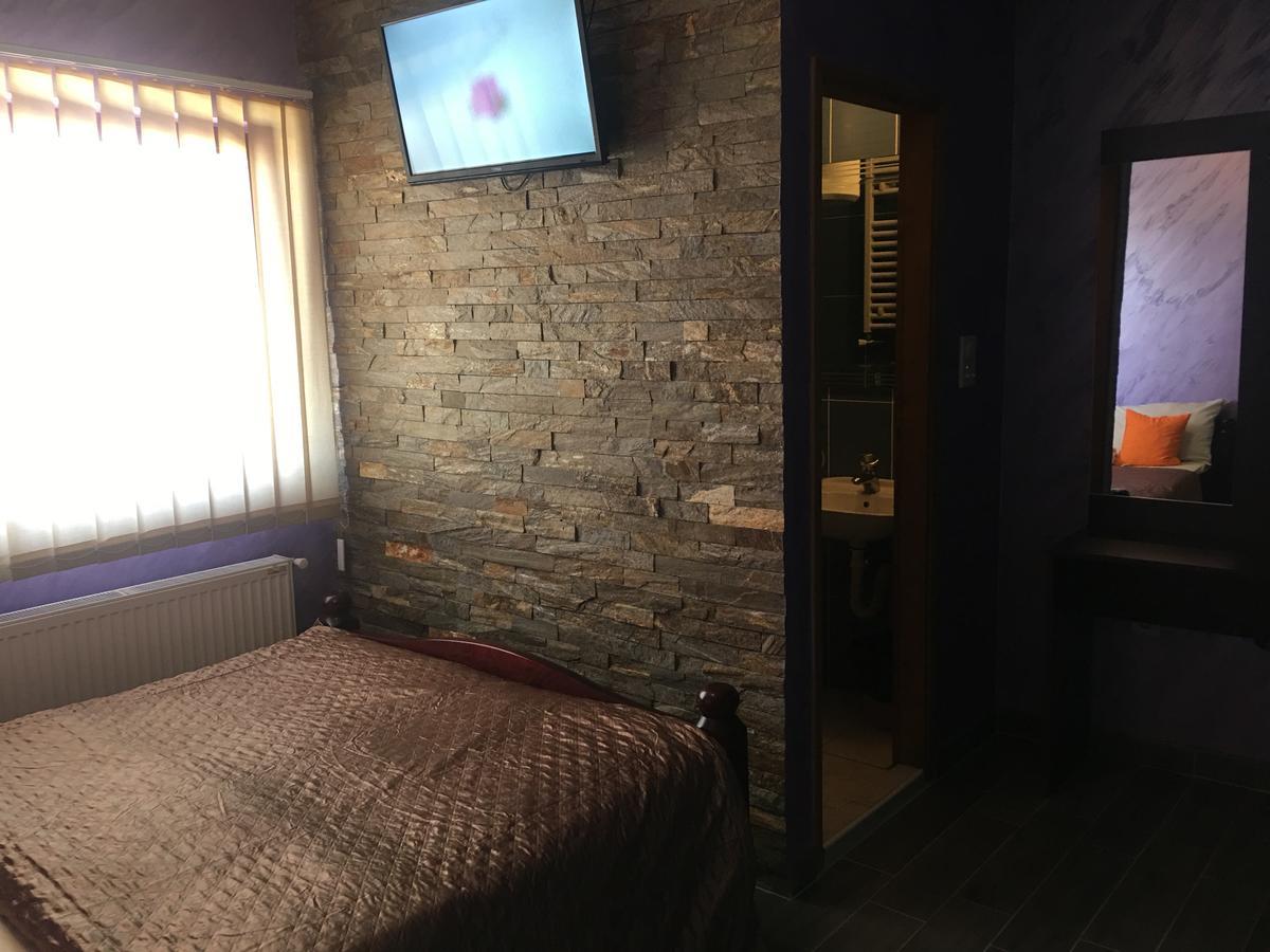 Hostel Grof Mrcajevci Екстериор снимка