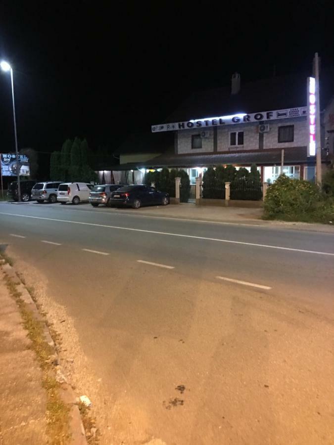 Hostel Grof Mrcajevci Екстериор снимка